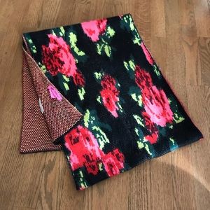 Betsy Johnson Black and Pink Floral Scarf NWT